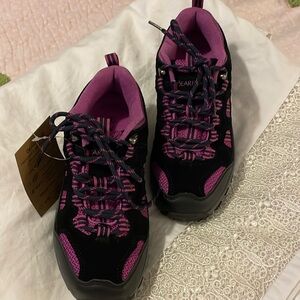 BEARPAW size 6 Black and Purple Hiking Shoes NEW
